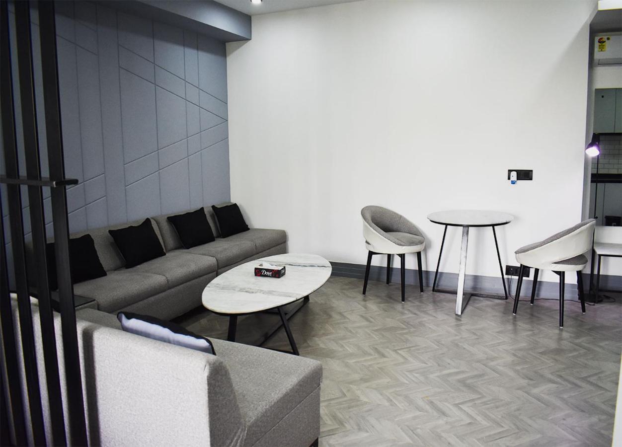 Bedchambers Serviced Apartments - Cyber City Gurgaon Zewnętrze zdjęcie